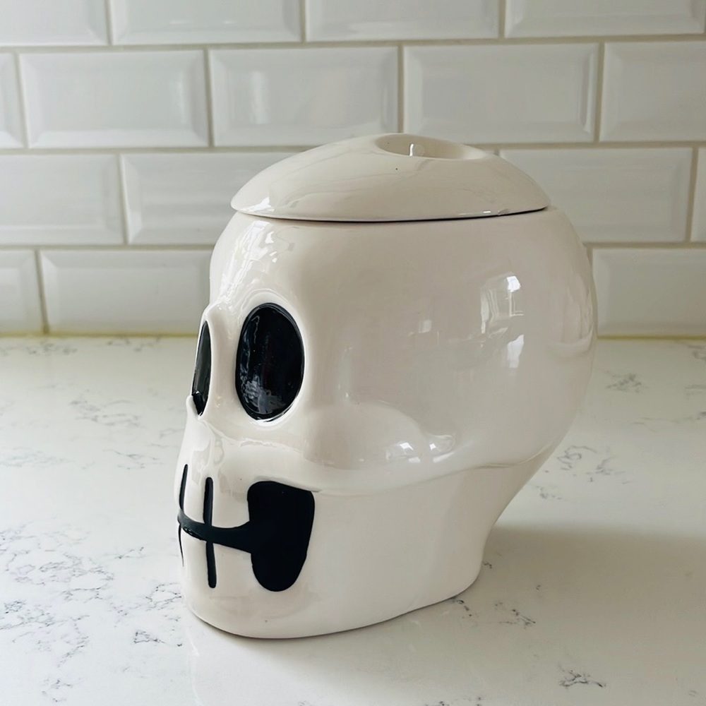 Target by Hyde & EEK Ceramic Skull Halloween Candy Jar - Picture 6 of 16